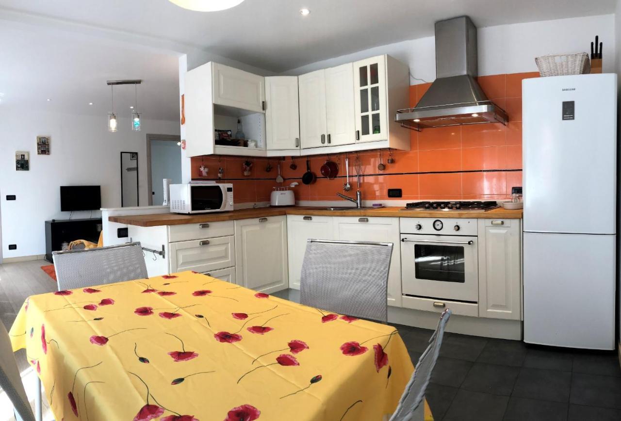 House Claudia By Holiday World Apartment Genoa Exterior photo
